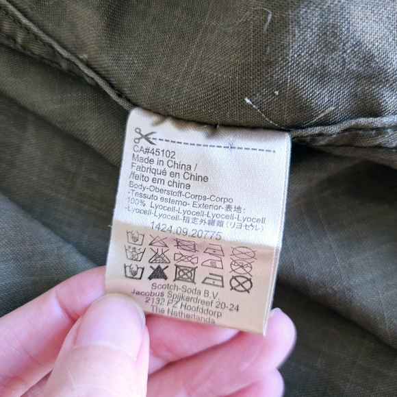 MAISON SCOTCH I XS/S Camo Button Down Shirt - Picture 5 of 8